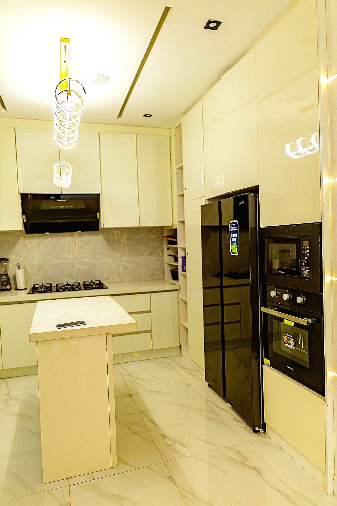 2 Bedroom Apartment penthouse at lekki phase 1 — photo 3